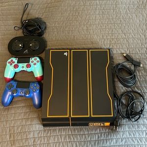 PlayStation 4 Console - Call of Duty Black Ops III Bundle